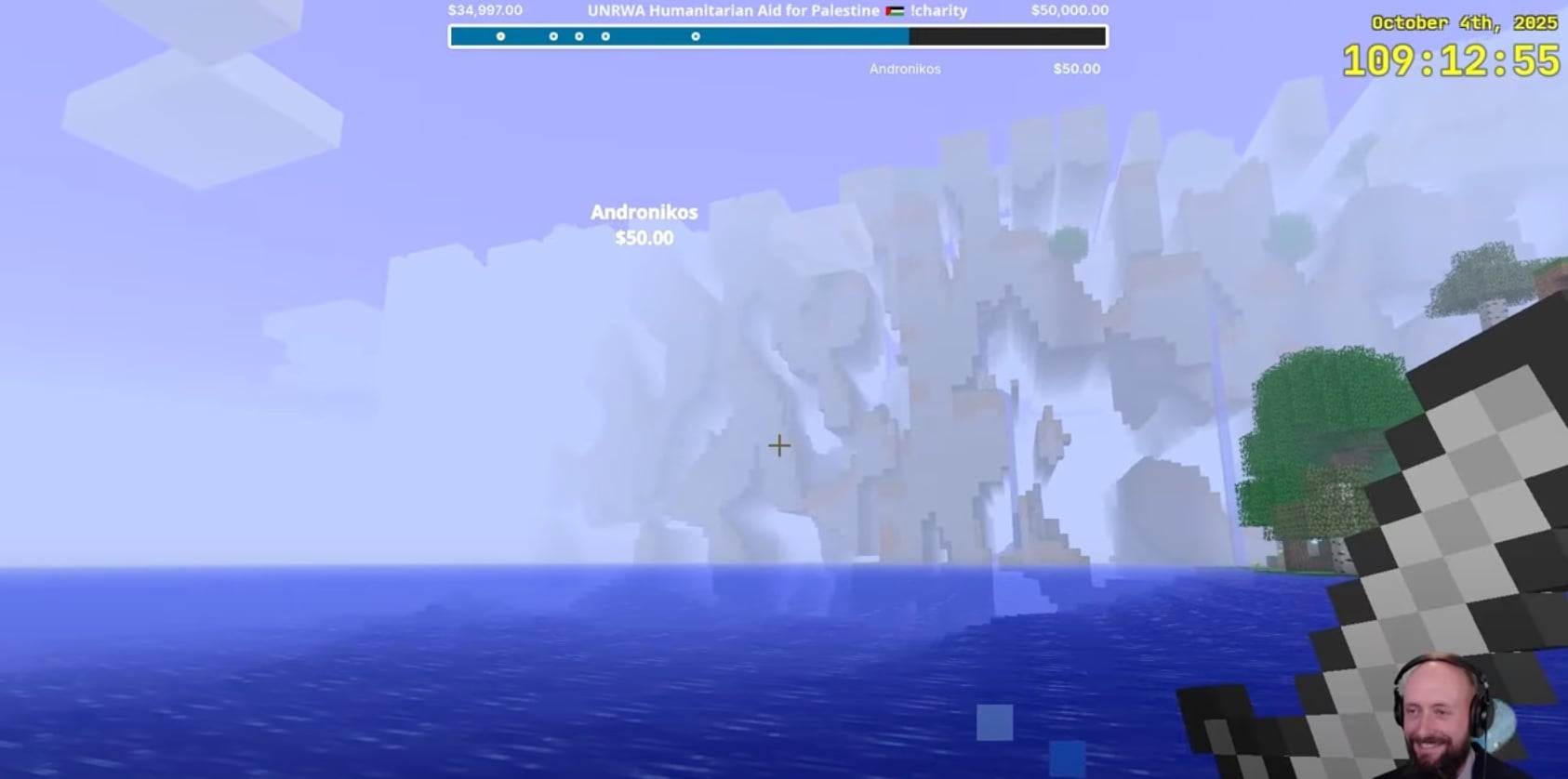 أمضى مشغل لعبة Minecraft 14 عامًا في المشي إلى 